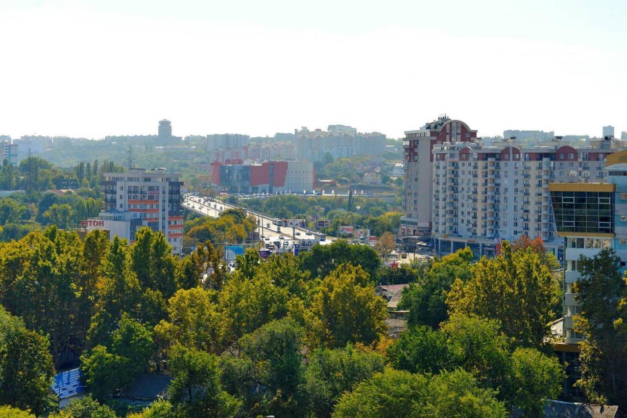 Уютная Квартира В Самом Центре. 基希讷乌 外观 照片